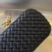 BV  Knot bag 20x12x5.5cm
