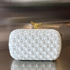 BOTTEGA VENETA Knot bag 20x12x5.5cm