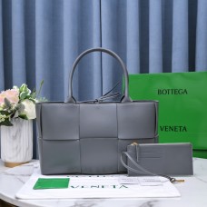 BOTTEGA VENETA Slip tote large 36*24*12cm lambskin