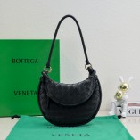 BV  Gemelli lambskin 24.5x19x7cm