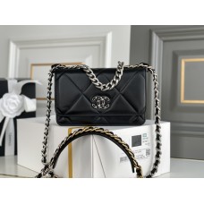 Chanel 19 WOC (Wallet on Chain) in Lambskin Leather, Black, Silver Hardware, Hass Factory Leather, Dimensions: 20x18x9cm.