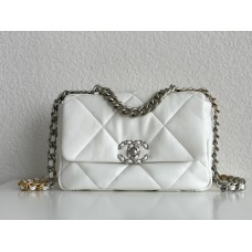 Chanel 19 Bag 22S in White with Silver Hardware, Small 26, Lambskin Leather, Hass Factory Leather, 26x16x9cm.