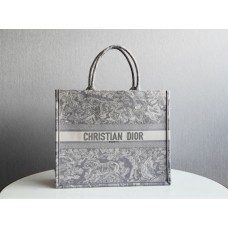 Dior Book Tote, Classic Zoo Oblique Embroidery, Large 42, Size: 42x35x18cm