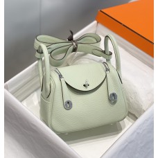 Hermes Hermès Mini Lindy 19 Togo Bubble Color Size: 19.5cm Width 12.5cm Silver Hardware Hand-Stitched