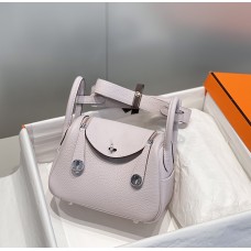 Hermes Hermès Mini Lindy 19 Togo Dreamy Purple Size: 19.5cm Width 12.5cm Silver Hardware Hand-Stitched