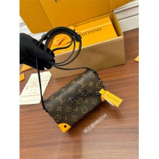 Louis Vuitton Yellow Men's Steamer Bag (M82534): Soft Monogram Taurillon Leather, Steamer-style chain, Size - 18.0x11.0x6.5cm (Length x Height x Width)