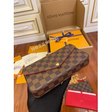 Louis Vuitton Pochette FÉLICIE Felicie Handbag (M63032)  Size - 21x12x3cm