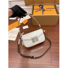 Louis Vuitton SWING Handbag (M20395) White Swing Handbag Size: 24x15x6cm