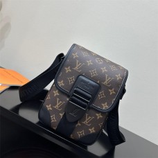 Louis Vuitton ARCHY Small Messenger Bag (M46442) Monogram Men's Messenger Bag Series, Size: 16x22x7cm